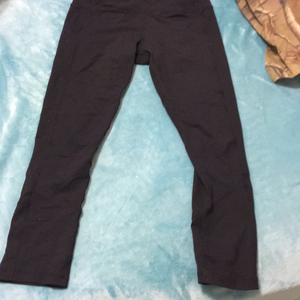 RESERVED. Black Lululemon leggings